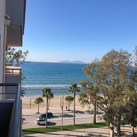 Beachfront 5 By Office Lägenhet Vlorë