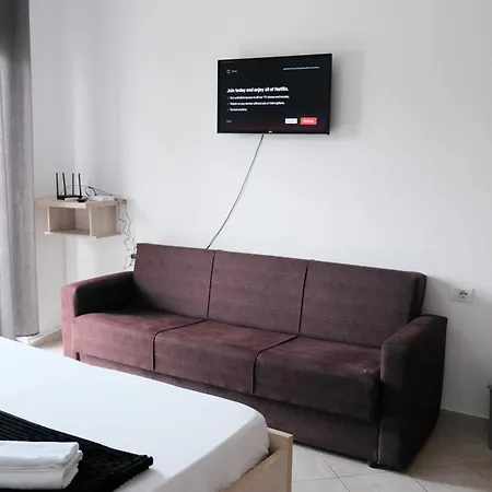 Lungomare Studio 5 By Office Apartment Vlore