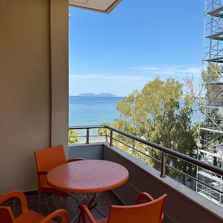 Beachfront 5 By Office Apartamento Vlorë
